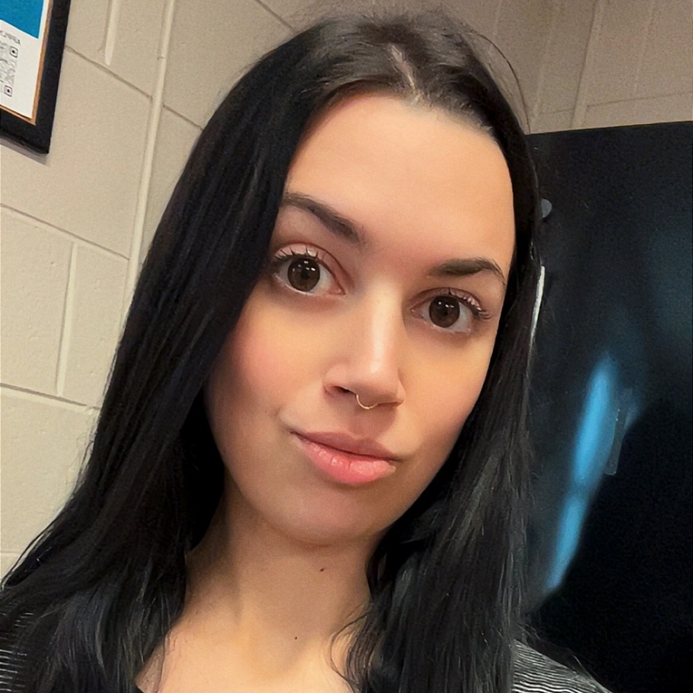 Meet your Posher, Leah